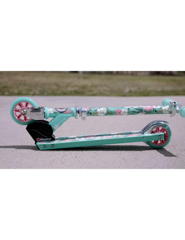RAZOR MONOPATTINO 2 RUOTE PARADISE...